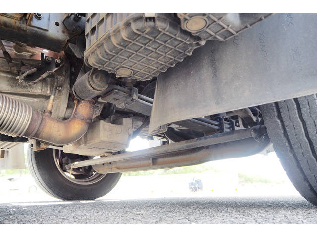 三菱ふそうキャンタークレーン5段小型（2t・3t）[写真17]