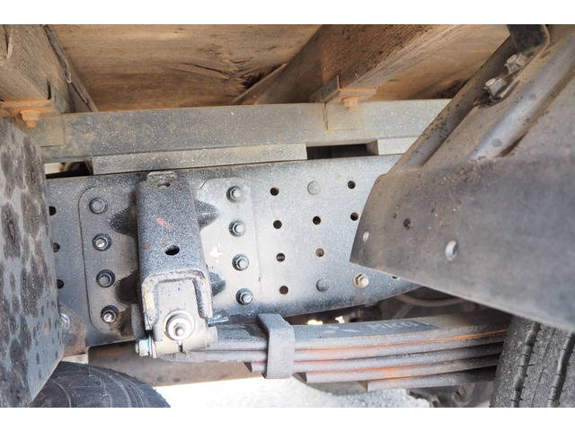 三菱ふそうキャンタークレーン5段小型（2t・3t）[写真24]