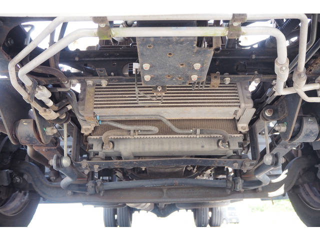 三菱ふそうキャンタークレーン5段小型（2t・3t）[写真28]