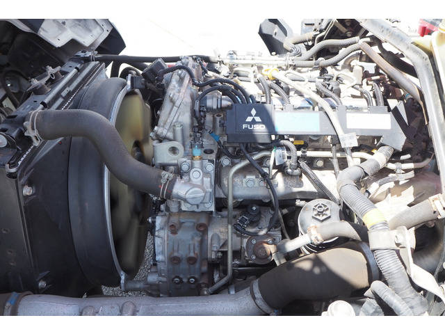 三菱ふそうキャンタークレーン5段小型（2t・3t）[写真30]