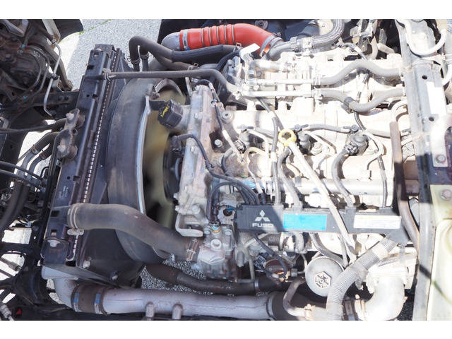 三菱ふそうキャンタークレーン5段小型（2t・3t）[写真31]