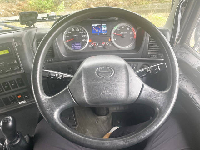 日野プロフィアダンプ大型（10t）[写真29]