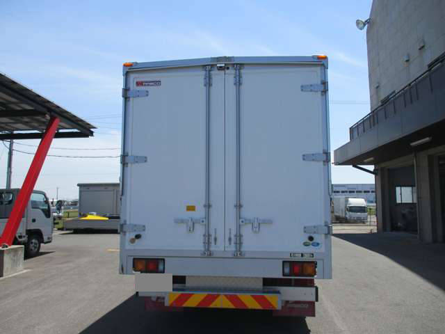 三菱ふそうファイターアルミウイング中型（4t）[写真13]