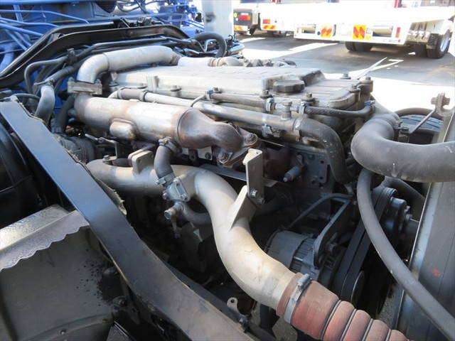 三菱ふそうファイターセルフクレーン3段増トン（6t・8t）[写真12]