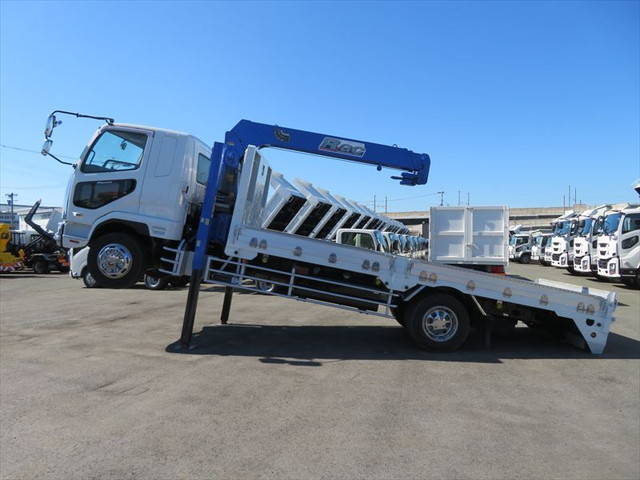 三菱ふそうファイターセルフクレーン3段増トン（6t・8t）[写真16]