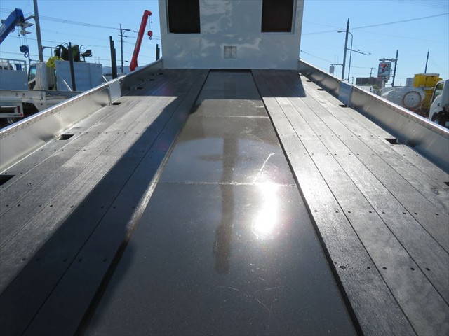 三菱ふそうファイターセルフクレーン3段増トン（6t・8t）[写真19]