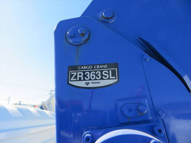 三菱ふそうファイターセルフクレーン3段増トン（6t・8t）[写真23]