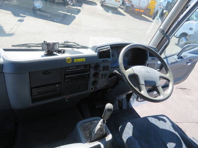 三菱ふそうファイターセルフクレーン3段増トン（6t・8t）[写真32]