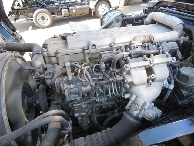 三菱ふそうファイターセルフクレーン3段増トン（6t・8t）[写真09]