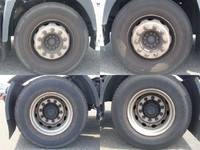 UDトラックスクオントレーラーヘッド（トラクターヘッド）大型（10t）[写真12]