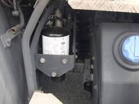 UDトラックスクオントレーラーヘッド（トラクターヘッド）大型（10t）[写真14]