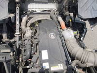 UDトラックスクオントレーラーヘッド（トラクターヘッド）大型（10t）[写真18]