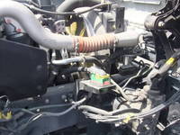 UDトラックスクオントレーラーヘッド（トラクターヘッド）大型（10t）[写真32]