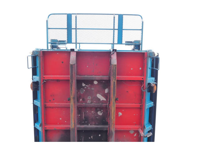 日野プロフィア深ダンプ（土砂禁ダンプ）大型（10t）[写真12]