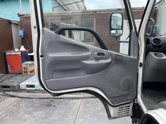 日野デュトロクレーン4段小型（2t・3t）[写真30]