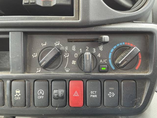 日野デュトロクレーン4段小型（2t・3t）[写真40]