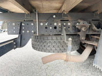 三菱ふそうキャンター平ボディ小型（2t・3t）[写真15]