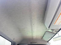 三菱ふそうキャンター平ボディ小型（2t・3t）[写真24]