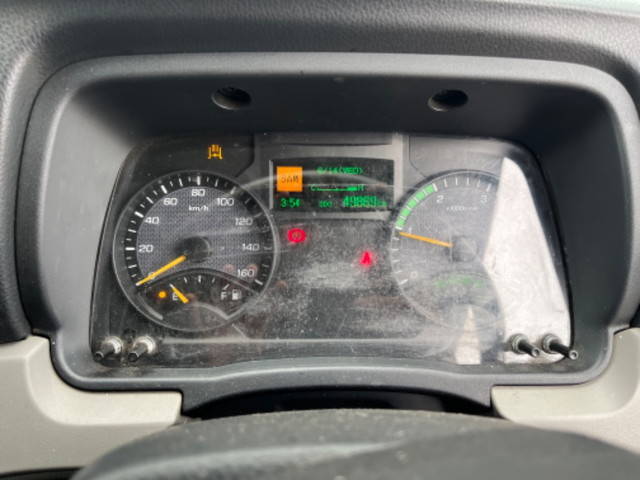 三菱ふそうキャンター平ボディ小型（2t・3t）[写真27]