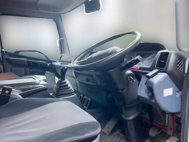 日野レンジャーアルミウイング中型（4t）[写真31]