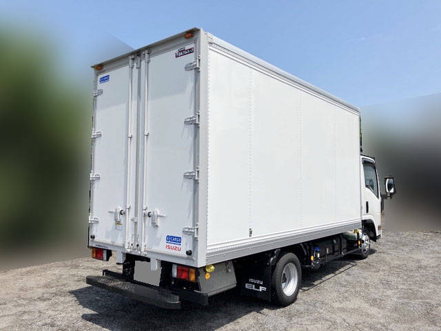 いすゞエルフパネルバン小型（2t・3t）[写真02]
