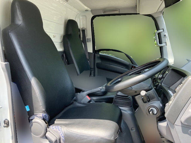 いすゞエルフパネルバン小型（2t・3t）[写真22]