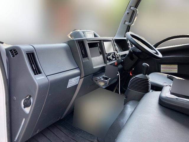 いすゞエルフパネルバン小型（2t・3t）[写真23]