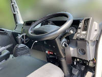 いすゞエルフパネルバン小型（2t・3t）[写真24]