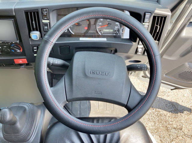 いすゞエルフパネルバン小型（2t・3t）[写真26]