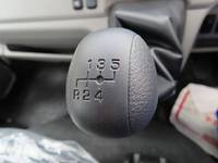 三菱ふそうキャンター平ボディ小型（2t・3t）[写真14]