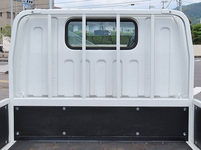 三菱ふそうキャンター平ボディ小型（2t・3t）[写真19]