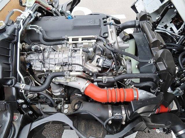 三菱ふそうキャンター平ボディ小型（2t・3t）[写真25]