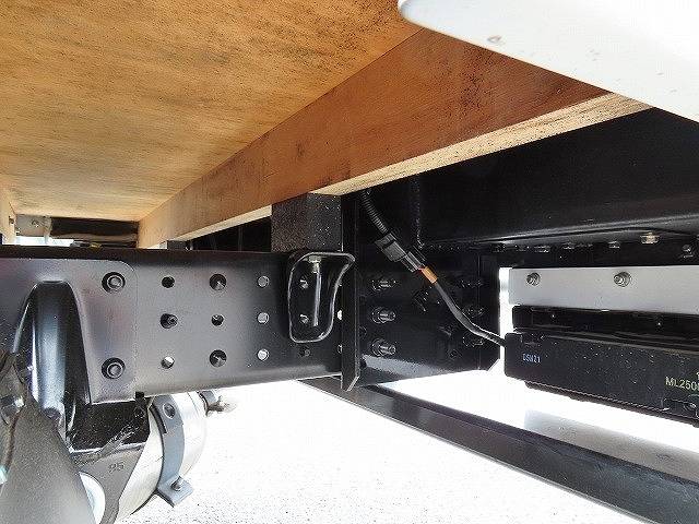 三菱ふそうキャンター平ボディ小型（2t・3t）[写真29]