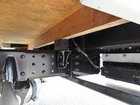 三菱ふそうキャンター平ボディ小型（2t・3t）[写真29]