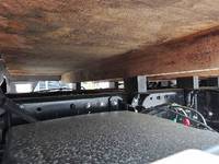 三菱ふそうキャンター平ボディ小型（2t・3t）[写真30]