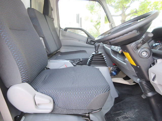 日野デュトロアルミウイング小型（2t・3t）[写真13]