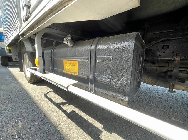 日野デュトロアルミバン小型（2t・3t）[写真15]