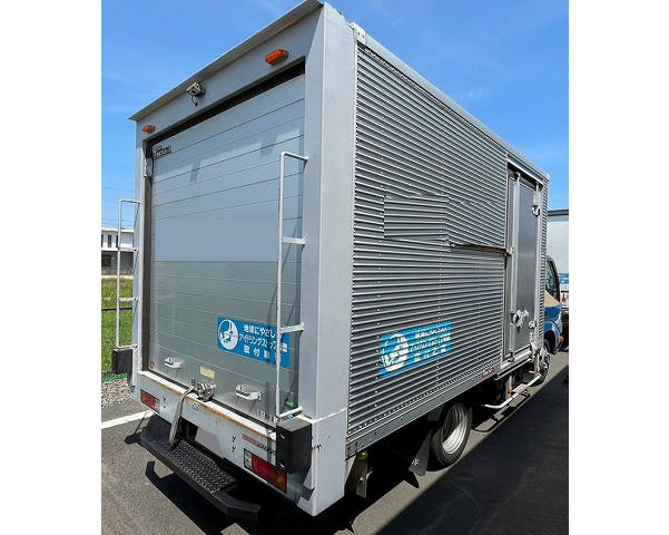 日野デュトロアルミバン小型（2t・3t）[写真03]