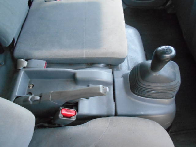 いすゞエルフアルミバン小型（2t・3t）[写真23]