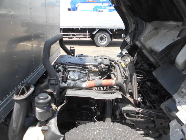 いすゞエルフアルミバン小型（2t・3t）[写真32]