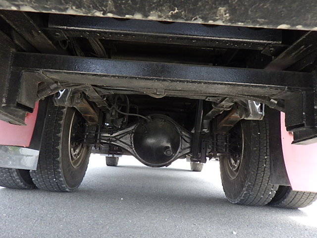 いすゞエルフアルミバン小型（2t・3t）[写真05]