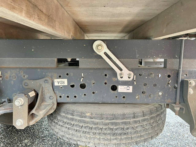 いすゞエルフクレーン4段小型（2t・3t）[写真17]