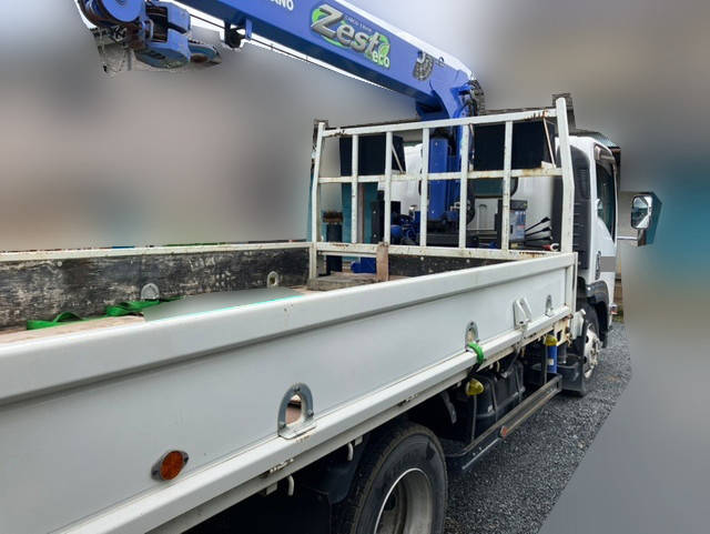 いすゞエルフクレーン4段小型（2t・3t）[写真06]