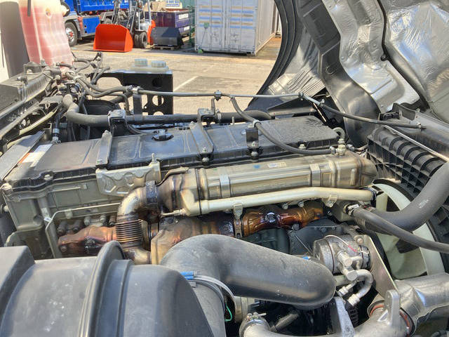 三菱ふそうスーパーグレートアルミウイング大型（10t）[写真27]