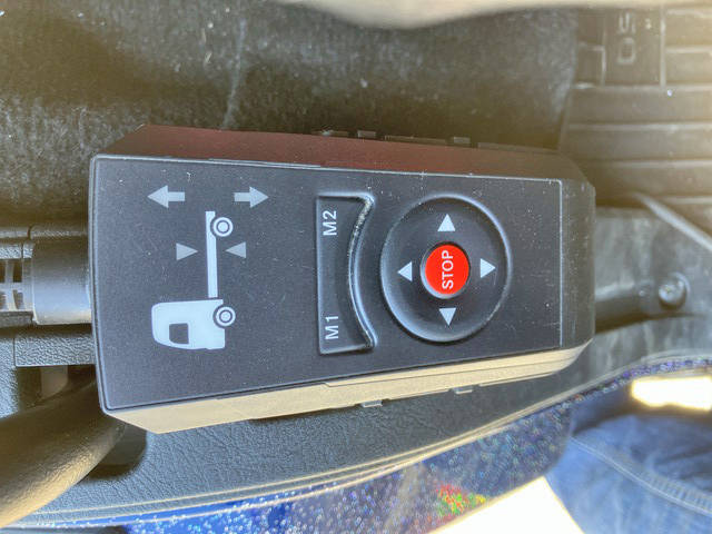 三菱ふそうスーパーグレートアルミウイング大型（10t）[写真38]