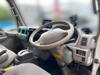 トヨタトヨエースアルミバン小型（2t・3t）[写真25]