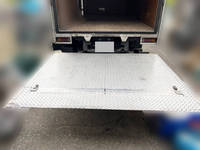 トヨタトヨエースアルミバン小型（2t・3t）[写真08]