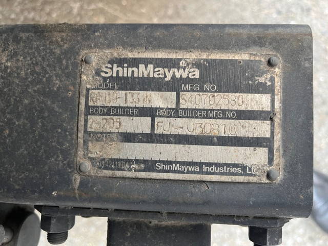 トヨタトヨエースアルミバン小型（2t・3t）[写真09]