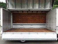 三菱ふそうキャンターアルミウイング小型（2t・3t）[写真16]