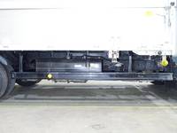 三菱ふそうキャンターアルミウイング小型（2t・3t）[写真17]